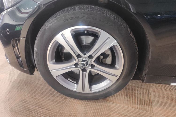 奔驰C级 2021款 C 260 L 运动版车身外观6001