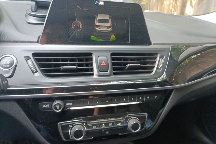 宝马1系 2017款 118i 运动型中控内饰16