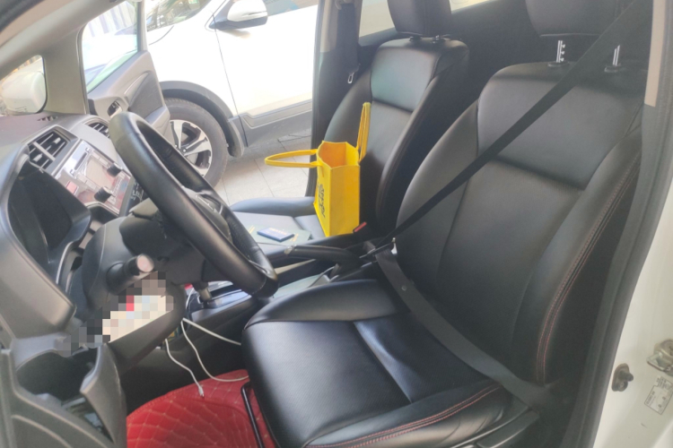 本田 飞度 2014款 1.5L LX CVT舒适型局部细节19