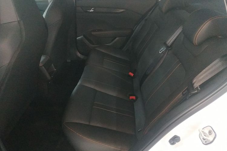 东风风神 奕炫 2024款 1.5L 自动劲速版中控内饰21