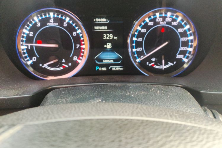 长安CS95 2017款 2.0T 两驱智途版中控内饰15