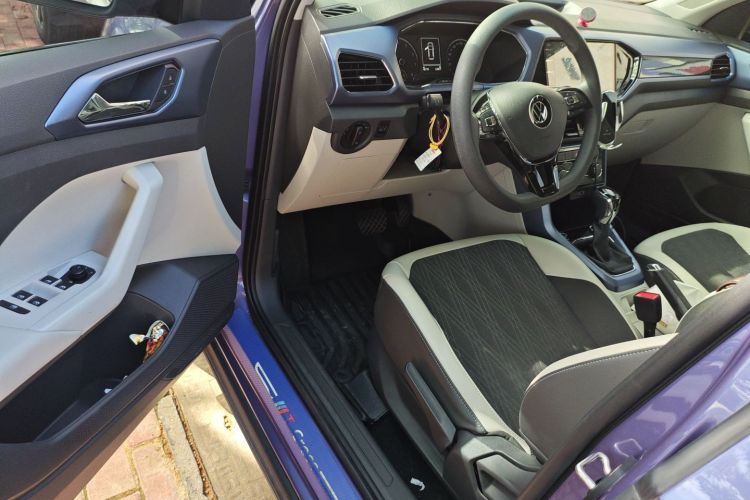 大众 途铠 2021款 280TSI DSG舒适版中控内饰7003