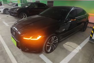 捷豹XFL 2023款 XFL 2.0T P200 两驱精英豪华版