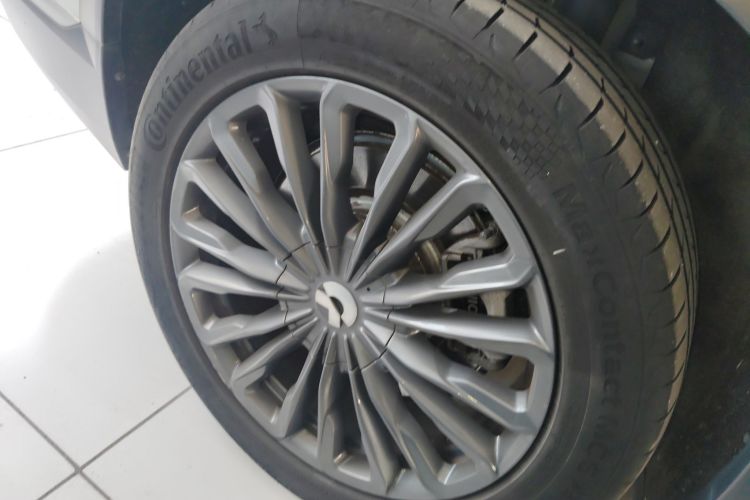 蔚来ES8 2022款 75kWh 七座版车身外观6008