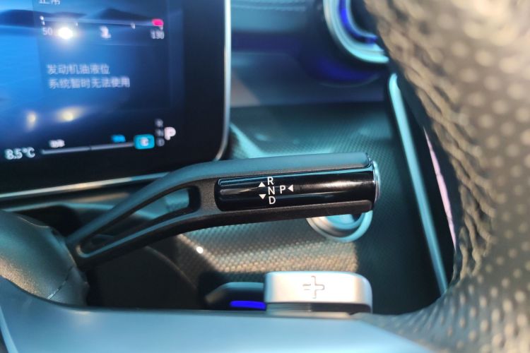 奔驰C级 2024款 改款二 C 260 L 皓夜运动版中控内饰18