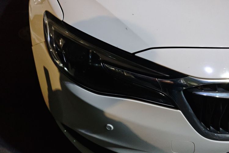 别克 英朗 2018款 18T 自动精英型车身外观8