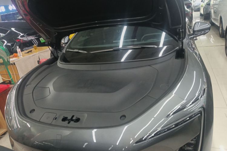 阿维塔12 2025款 Ultra增程版机舱底盘24