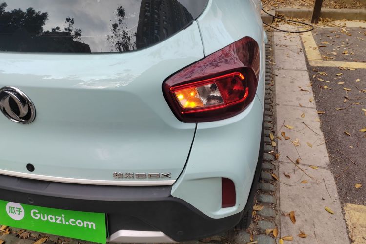 东风纳米EX1 2022款 PRO 悦骋型车身外观9