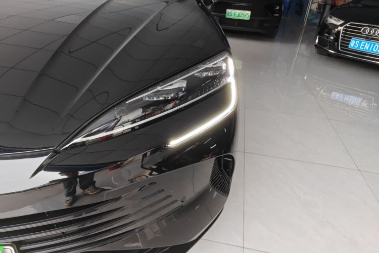 比亚迪 海豹 2023款 DM-i 1.5T 121km 尊荣型车身外观36
