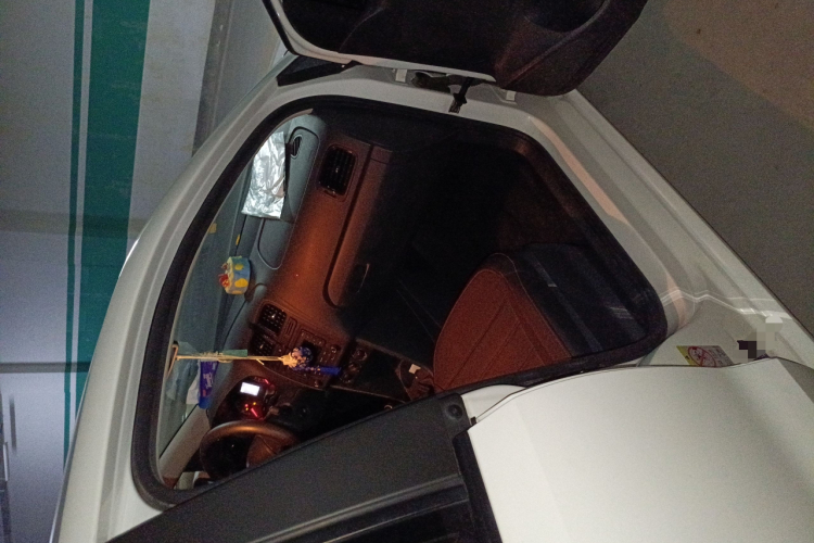 大众 Polo 2016款 1.4L 手动风尚型局部细节9005