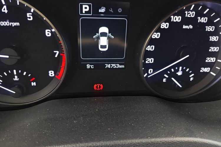 现代 领动 2016款 1.6L 自动智炫·精英型中控内饰15