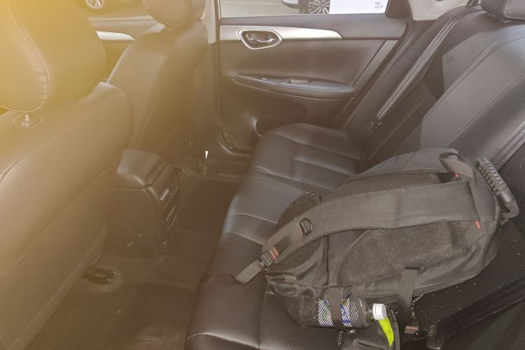 日产 轩逸 2021款 经典 1.6XL CVT豪华版中控内饰7004