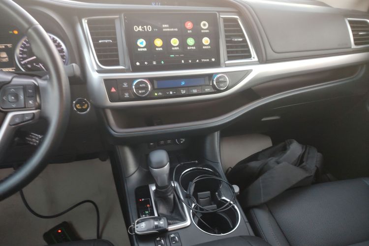 丰田 汉兰达 2018款  2.0T 两驱豪华版 7座 国VI中控内饰16