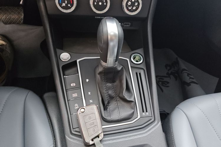 大众 朗逸 2023款 改款 1.5L 自动五百万版中控内饰18