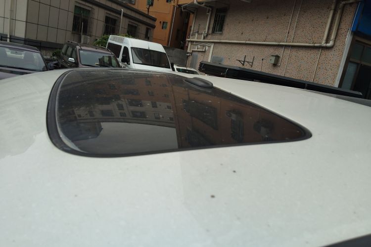 丰田 埃尔法 2012款 3.5L 豪华版局部细节57