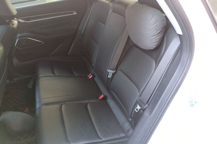 吉利汽车 帝豪 2022款 第4代 1.5L CVT尊贵型中控内饰21