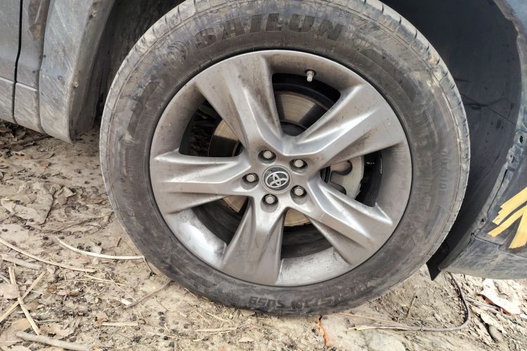 丰田 汉兰达 2015款 2.0T 四驱豪华版 7座车身外观10