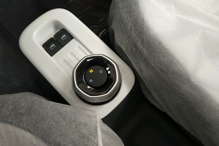 吉利银河 熊猫 2025款 210km 元气熊中控内饰18