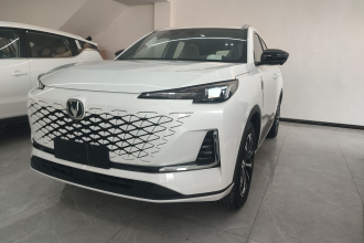 长安CS55PLUS PHEV 2025款 智慧新蓝鲸 125km 战舰版