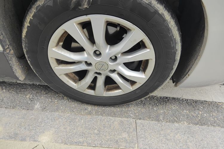 日产 天籁 2013款 2.5L XL-NAVI豪华版车身外观6007