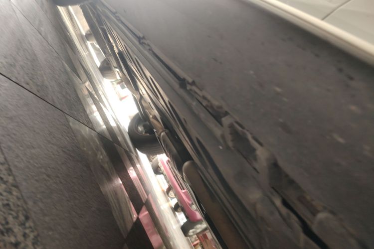 奔驰GLC 2018款 GLC 300 4MATIC 动感型局部细节9001