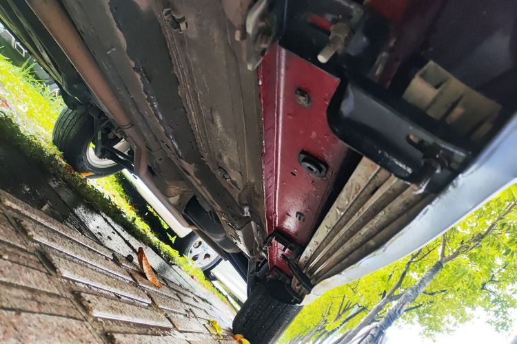 Jeep 指南者 2020款 220T 自动精英版局部细节9002