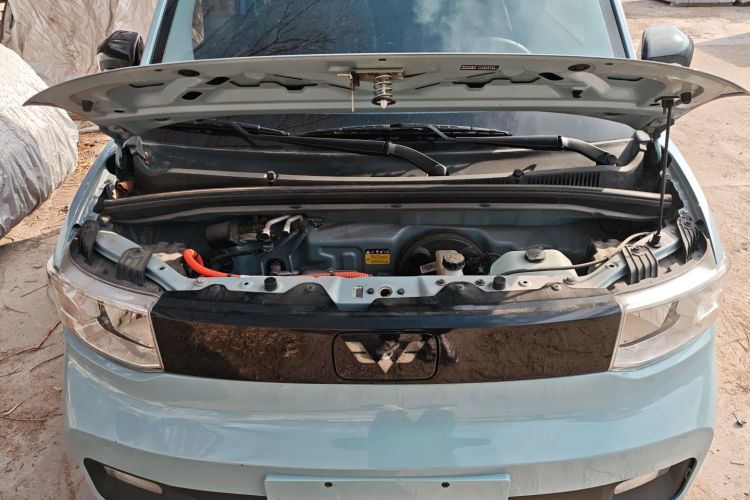 五菱汽车 宏光MINIEV 2022款 自在款 磷酸铁锂机舱底盘24