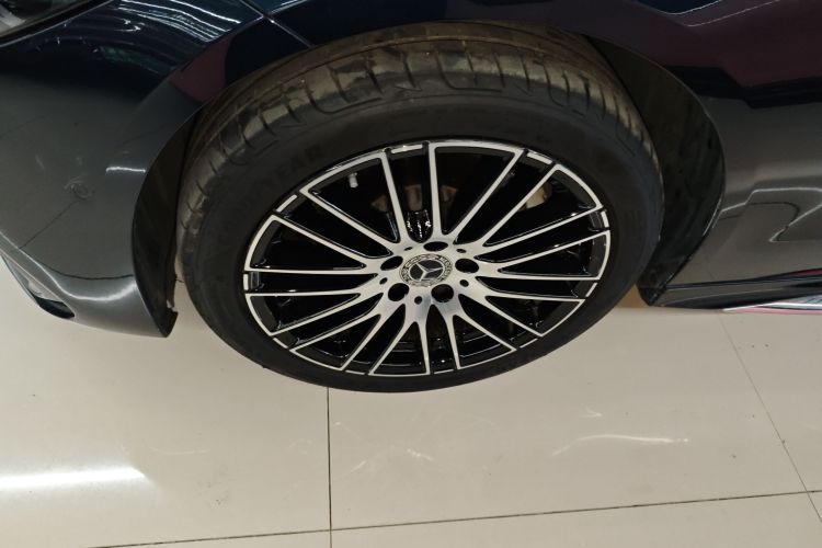 奔驰C级 2023款 改款 C 200 L 运动版车身外观6007