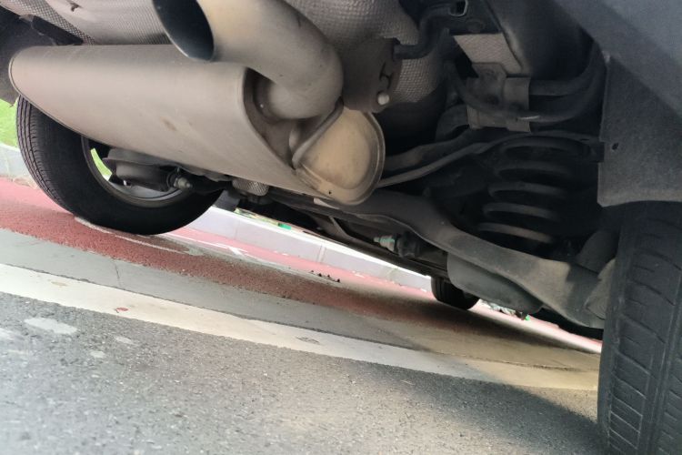 福特 福克斯 2018款 两厢经典 1.6L 自动舒适型智行版局部细节9002