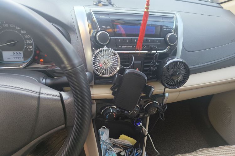 丰田 威驰 2014款 1.3L 手动型尚版中控内饰16