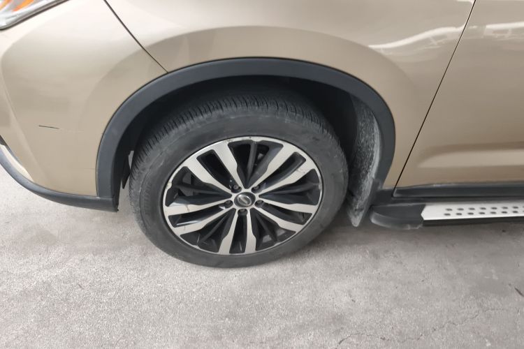 广汽传祺 传祺GS4 2015款 200T G-DCT豪华版车身外观6007