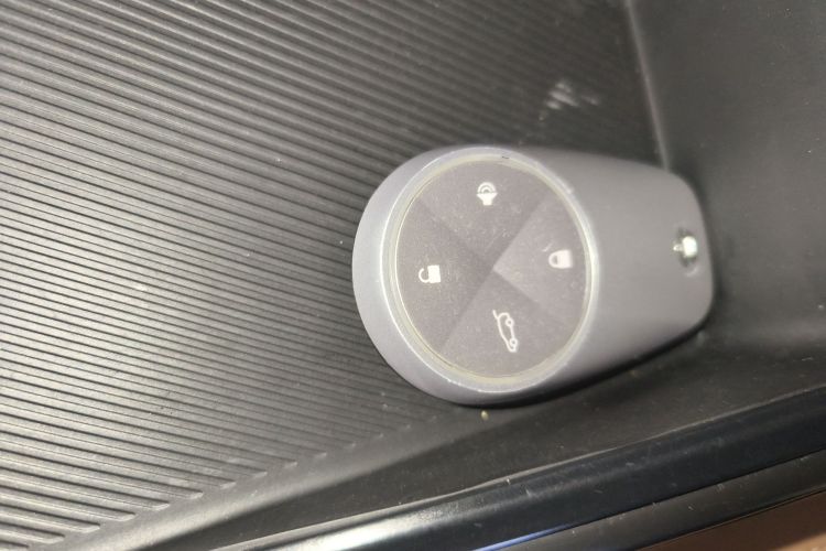 蔚来ES8 2020款 580KM 七座版中控内饰11