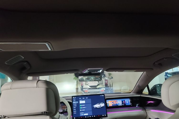 腾势Z9GT 2024款 1100四驱Max版中控内饰22