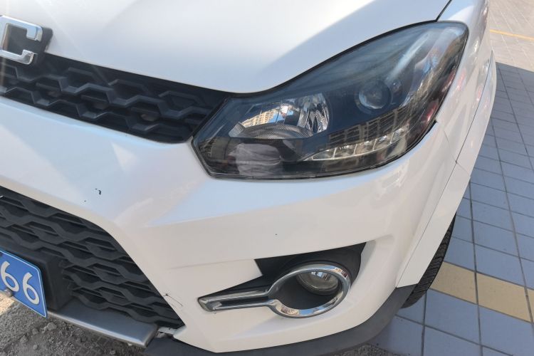 江铃 域虎3 2018款 2.5T柴油四驱豪华版长轴距局部细节36