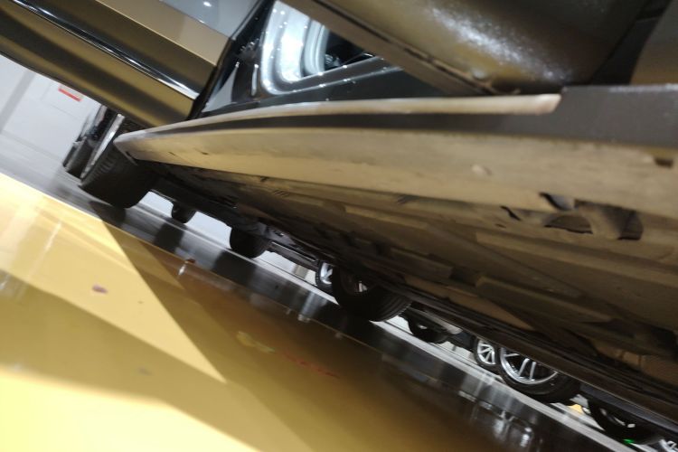 奔驰GLB 2023款 GLB 200 动感型局部细节9001