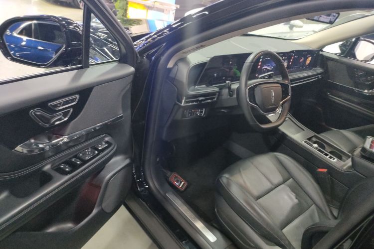 林肯 冒险家 2023款 2.0T 两驱尊雅版中控内饰7003