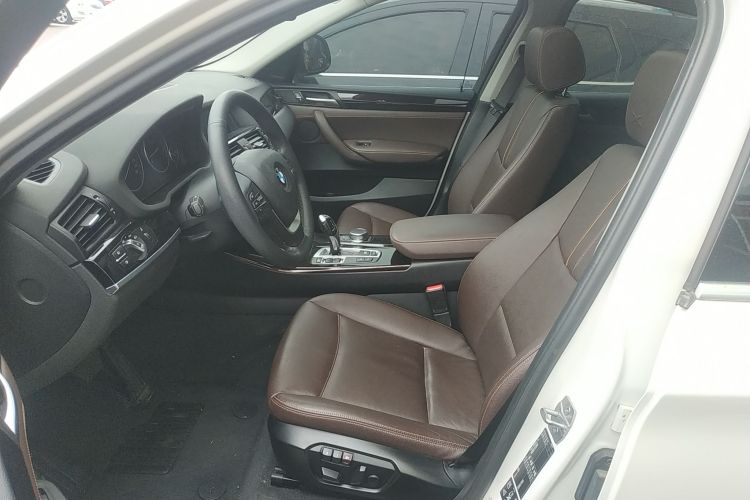 宝马X4 2014款 xDrive20i X设计套装中控内饰19