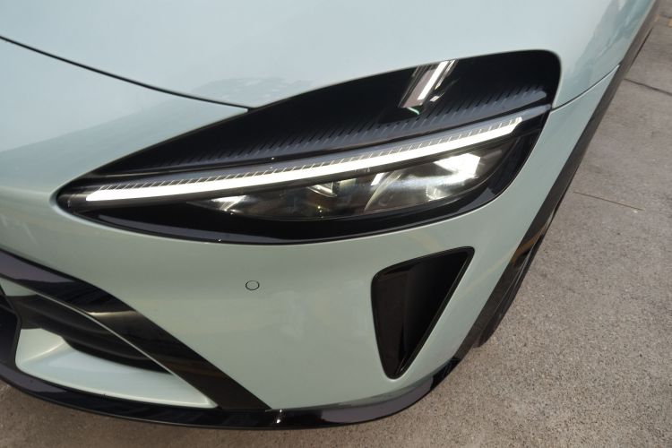 小米汽车 小米YU7 2025款 超长续航高性能四驱Max版局部细节36