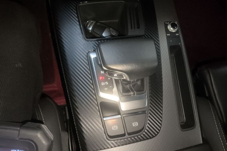 奥迪Q5L 2023款 40T 豪华动感型局部细节18