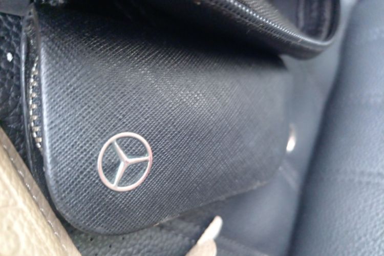 奔驰GLE 2018款 GLE 320 4MATIC 动感型臻藏版中控内饰11