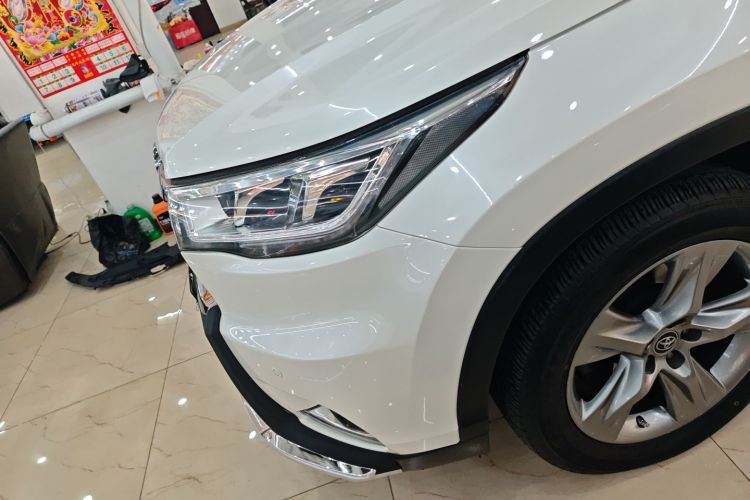 丰田 汉兰达 2017款 2.0T 四驱豪华版 7座局部细节36