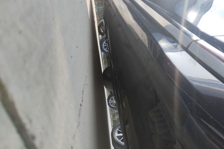 宝马7系 2021款 730Li M运动套装局部细节9001