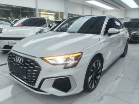 奥迪A3 2023款 A3L Limousine 35 TFSI 时尚运动型