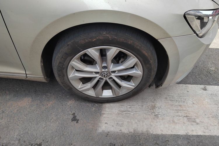 大众 迈腾 2019款 330TSI DSG 豪华型 国V车身外观10