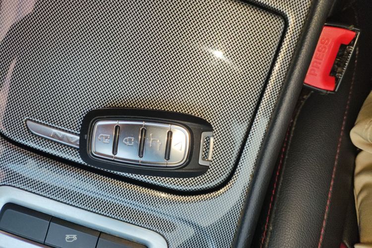 长安CS55 2018款 1.5T 自动炫色型 国V中控内饰7001