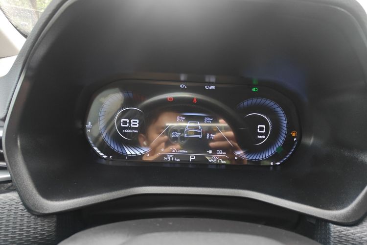 吉利汽车 帝豪 2023款 第4代冠军版 1.5L CVT尊贵型局部细节14