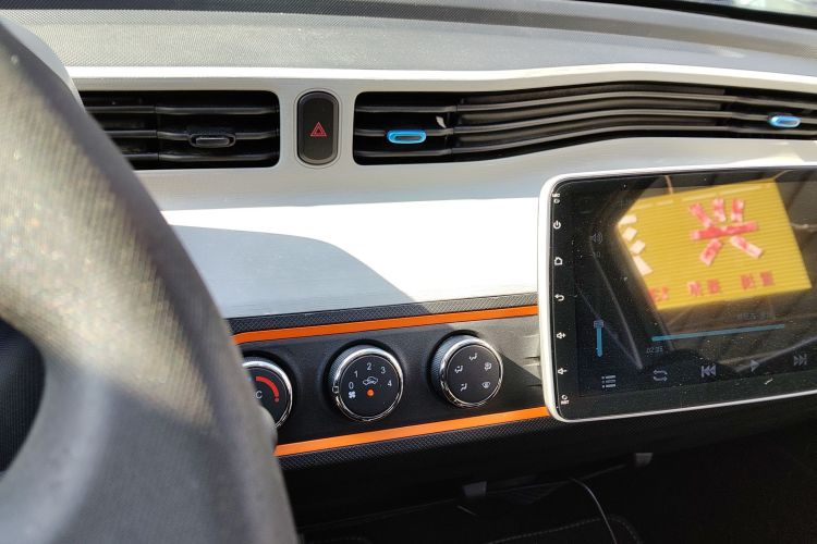 五菱汽车 宏光MINIEV 2020款 自在款 磷酸铁锂中控内饰16