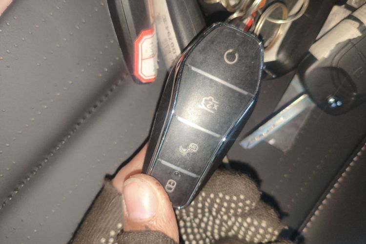 比亚迪 海鸥 2025款 智驾版 305km 活力版中控内饰7001