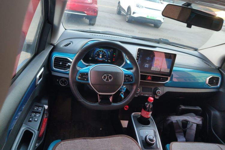 北汽新能源EC3 2019款 灵动版中控内饰13