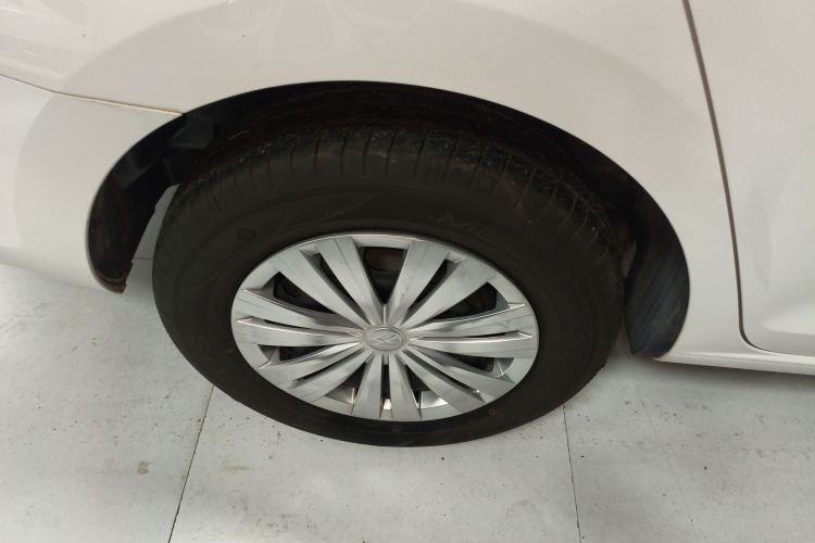 大众 桑塔纳 2019款 1.5L 自动风尚版 国VI车身外观6008